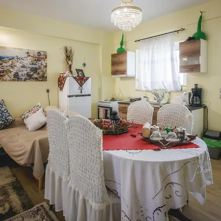 καινούριο σπίτι σε ήσυχη τοποθεσία Apartman *