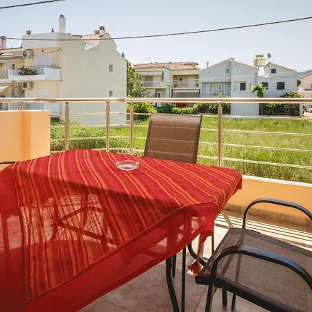 καινούριο σπίτι σε ήσυχη τοποθεσία *