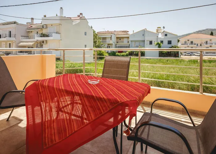 καινούριο σπίτι σε ήσυχη τοποθεσία *