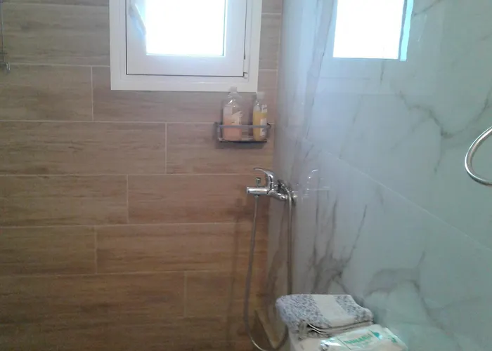 καινούριο σπίτι σε ήσυχη τοποθεσία Náuplia